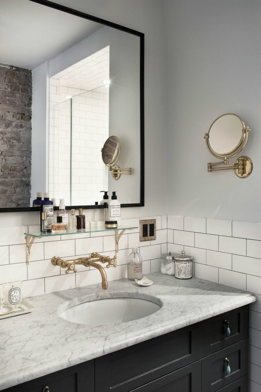 Big Bathroom Mirror Trend in Real Interiors