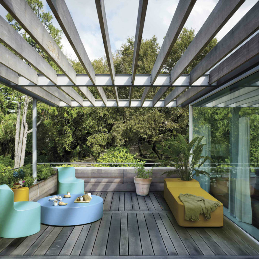 35 Contemporary Garden Benches That Aren’t Boring
