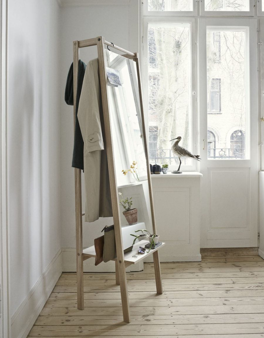 Free Standing Mirror With Storage 900x1151 
