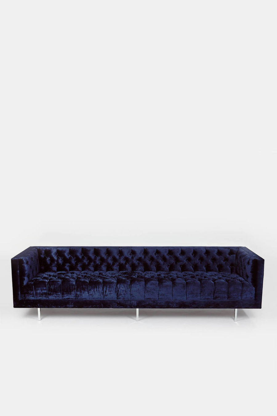 20 Velvet Couches That Add Sophistication and Eclectiscism