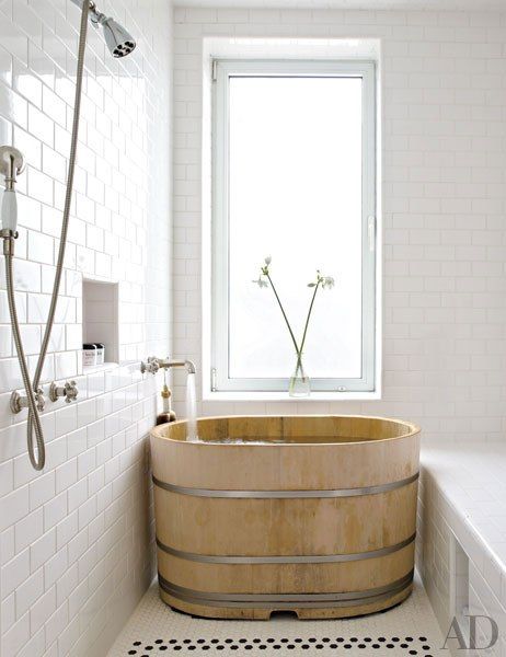 19 Japanese Soaking Tubs That Bring the Ultimate Comfort