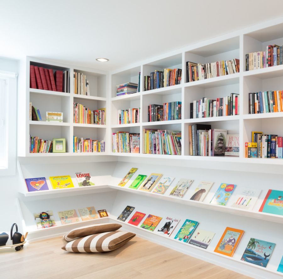 23 Built-In Bookshelves to Strike Your Fancy