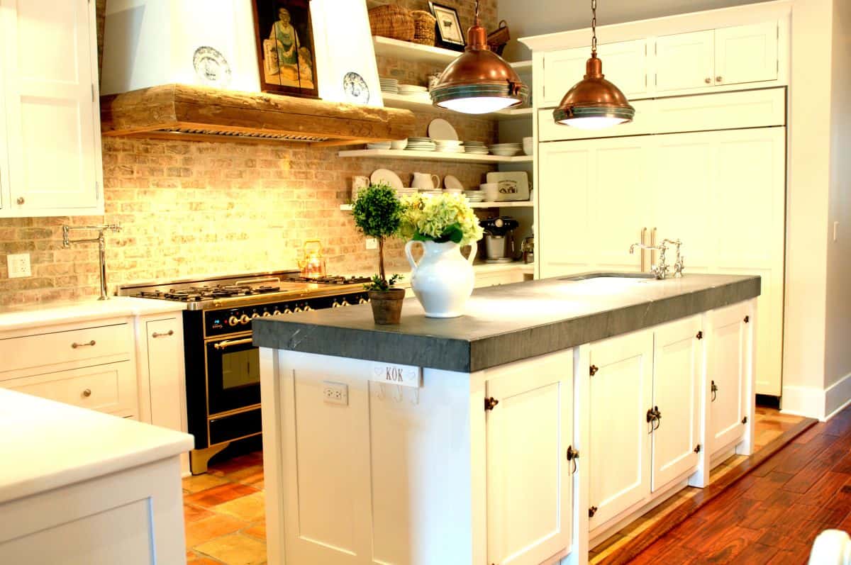 10 Light Fixtures Your Kitchen Needs Today!