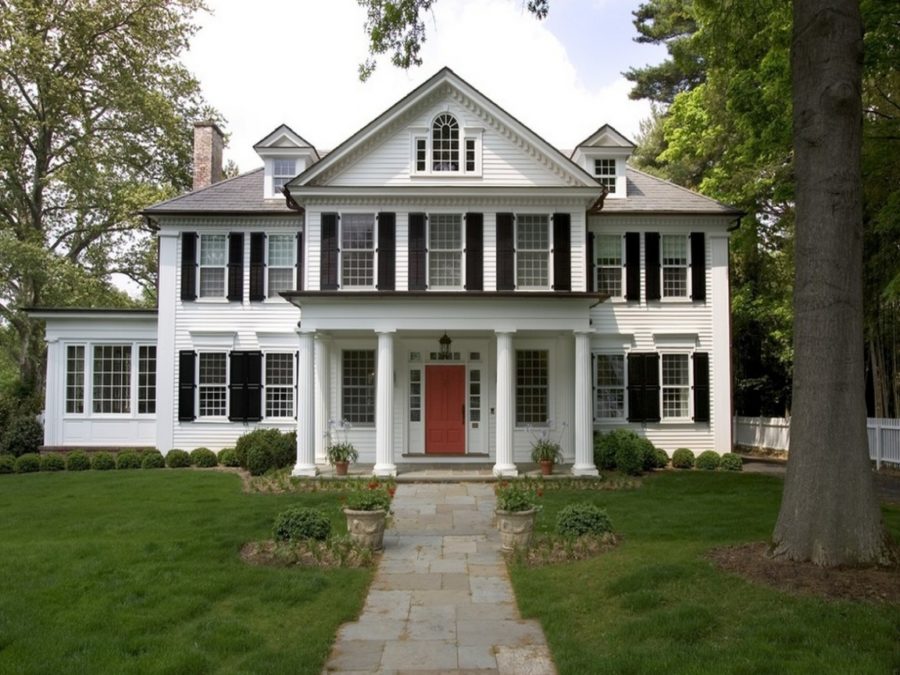 These 15 Colonial Style Homes Will Have You Feeling Warm And Cozy