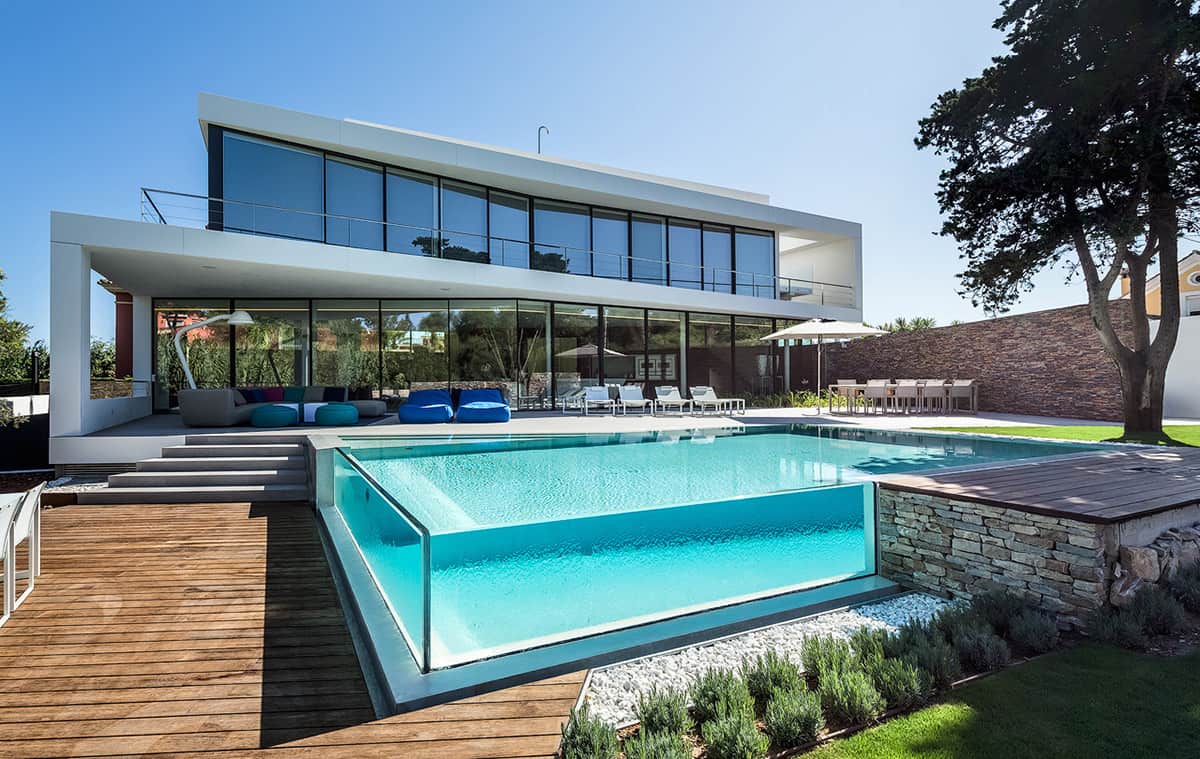 glass walled swimming pool 2