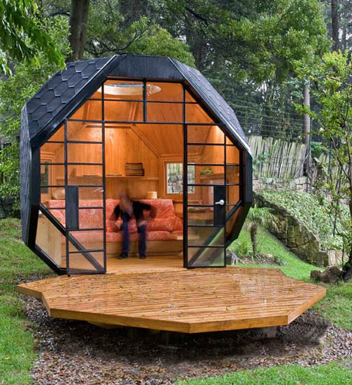 Small Backyard Playhouse for Inspired Kids and Adults Alike