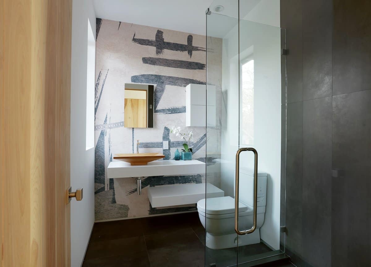 10 Modern Small Bathroom Ideas for Dramatic Design or ...