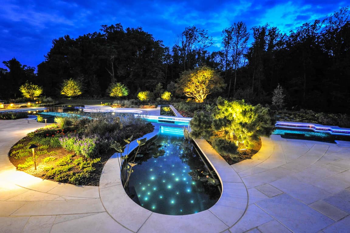 35 sublime koi pond designs and water garden ideas for for Koi pool cleveleys