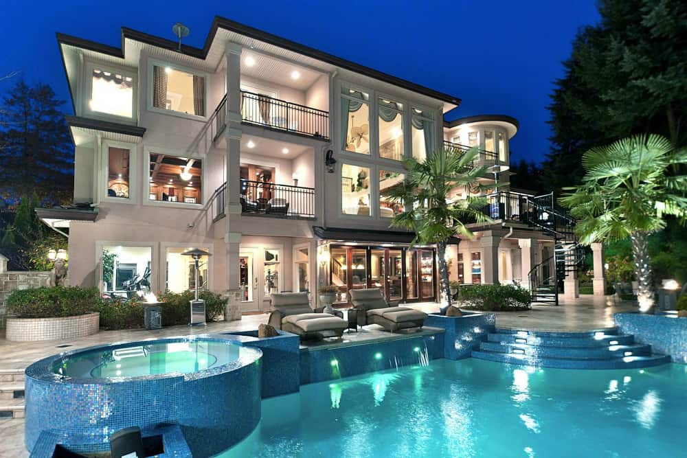Modern mansion