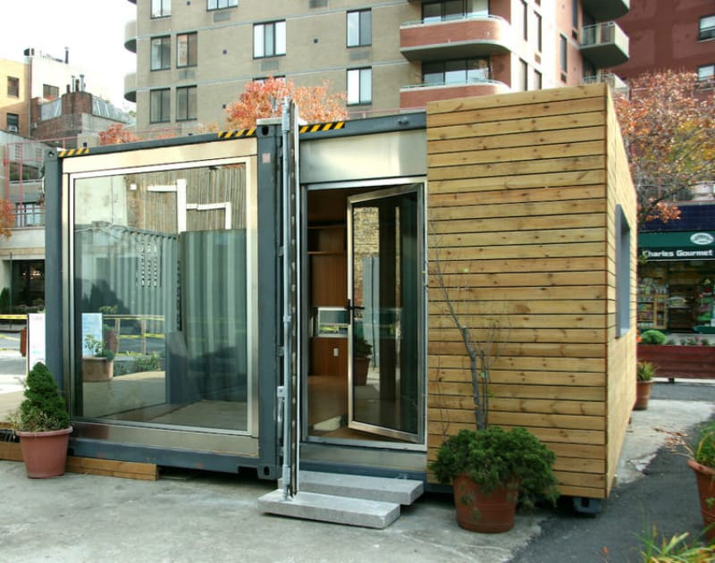 Small container house