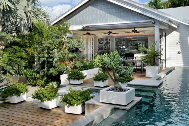 Swimming pool terrace garden