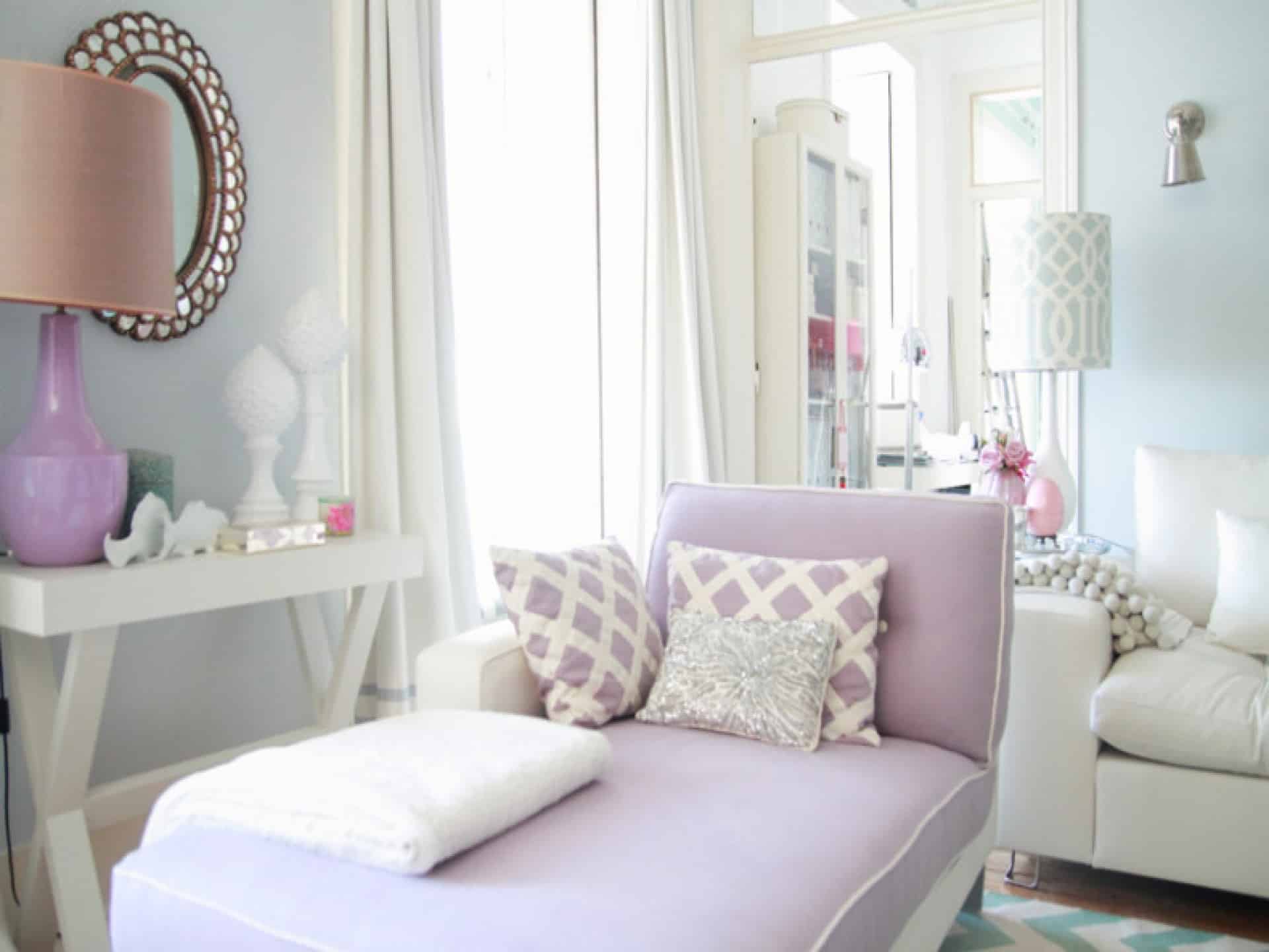 modern-white-grey-purple-pastel-lavender-living-room-design-lavender-bedrooms