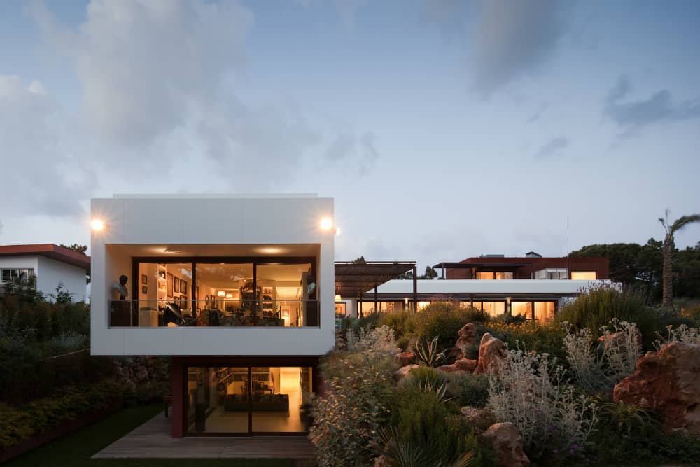 House Quinta Da Marinha by Fragmentos de Arquitectura