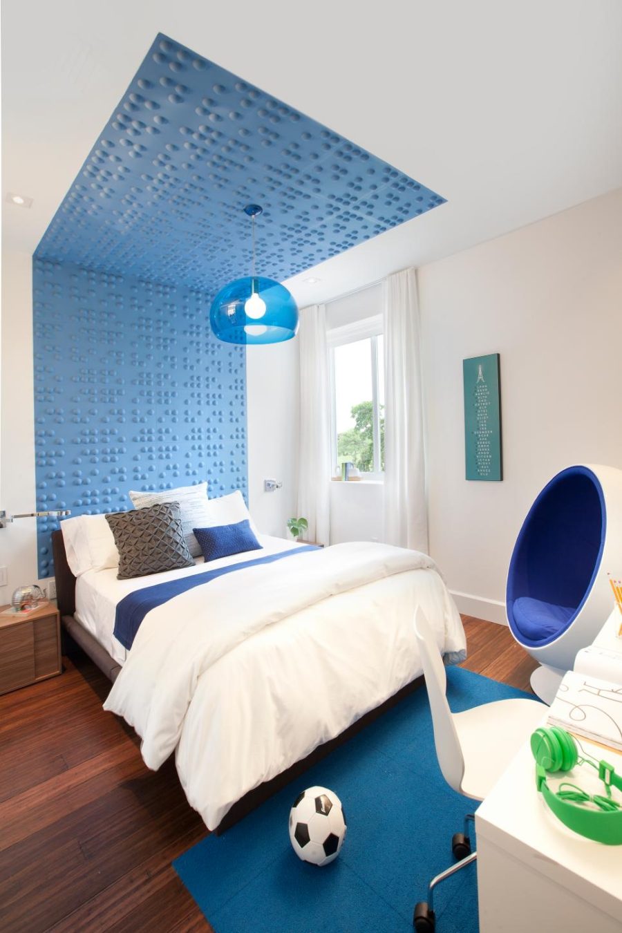 Teen bedroom by DKOR Interiors