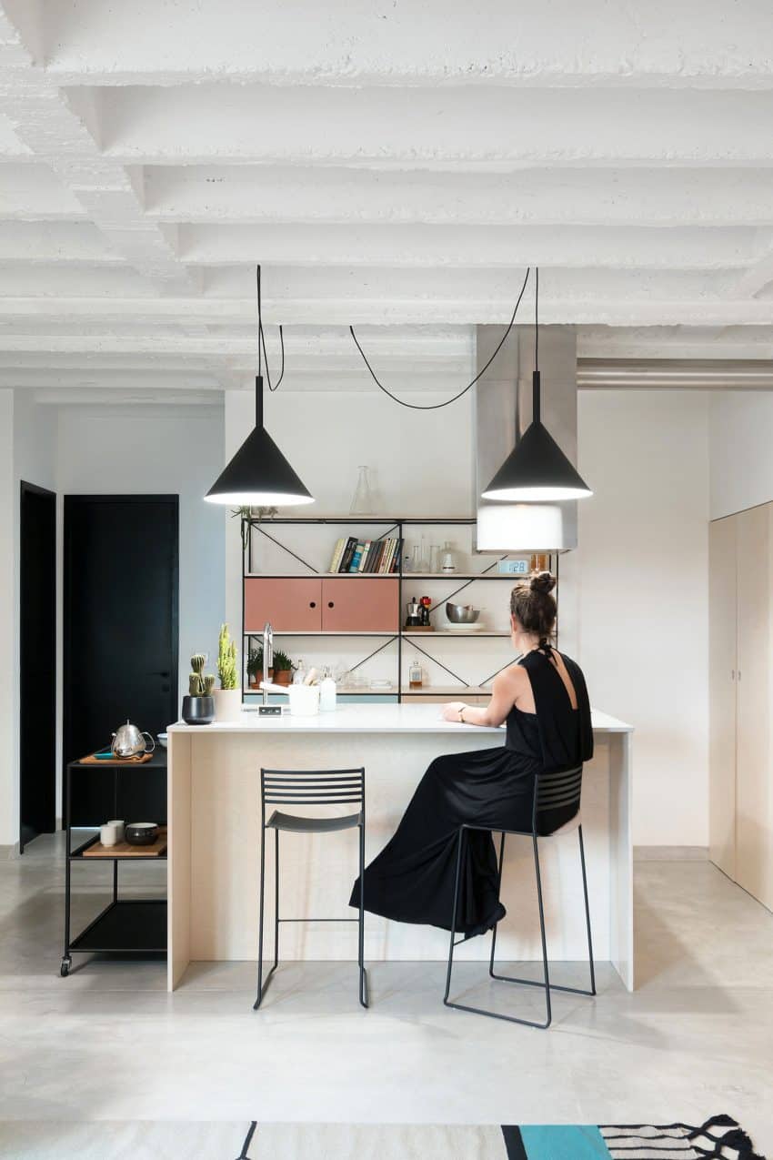 adjoining-kitchen-with-small-open-shelving