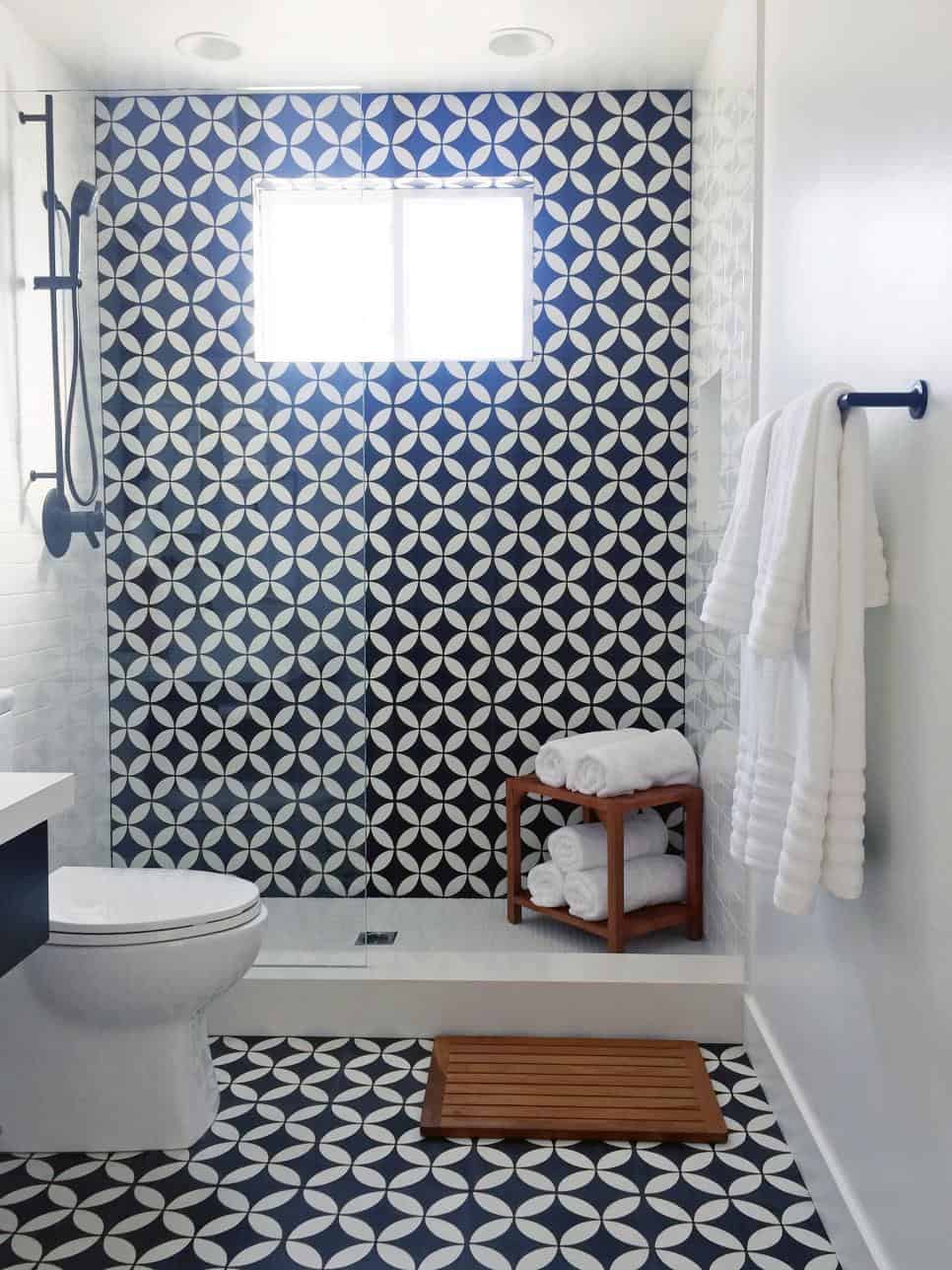 Tiled bath by Lindye Galloway