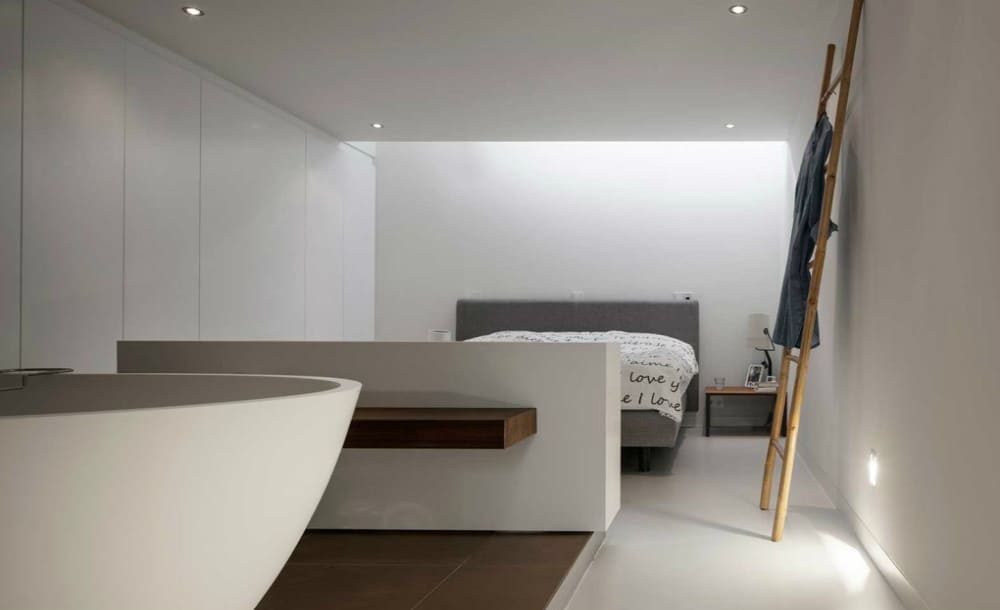 Watervilla bedroom