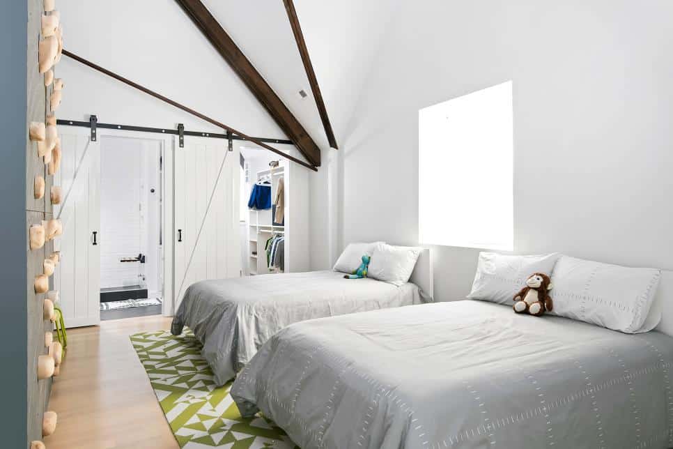 Simple shared kids bedroom Linc Thelen Design