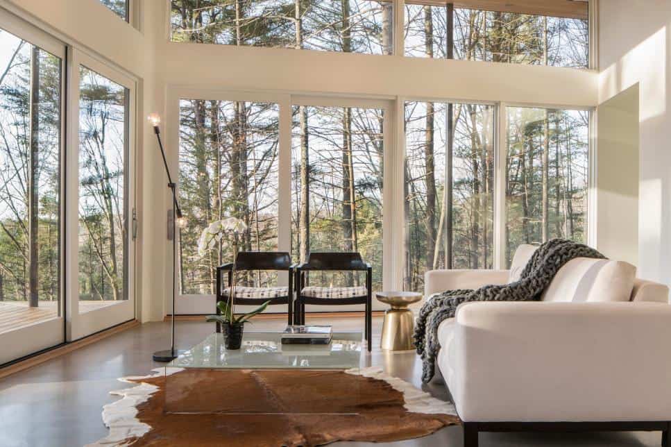 Amazing living room views by Studio MM Architect, PLLC