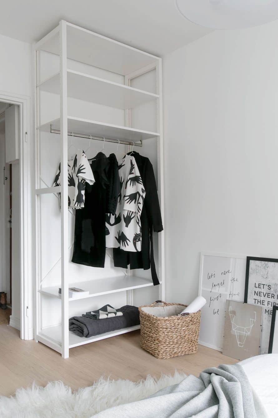 30 Simple And Modern Open Closet Ideas For Your Bedroom, HomeMydesign