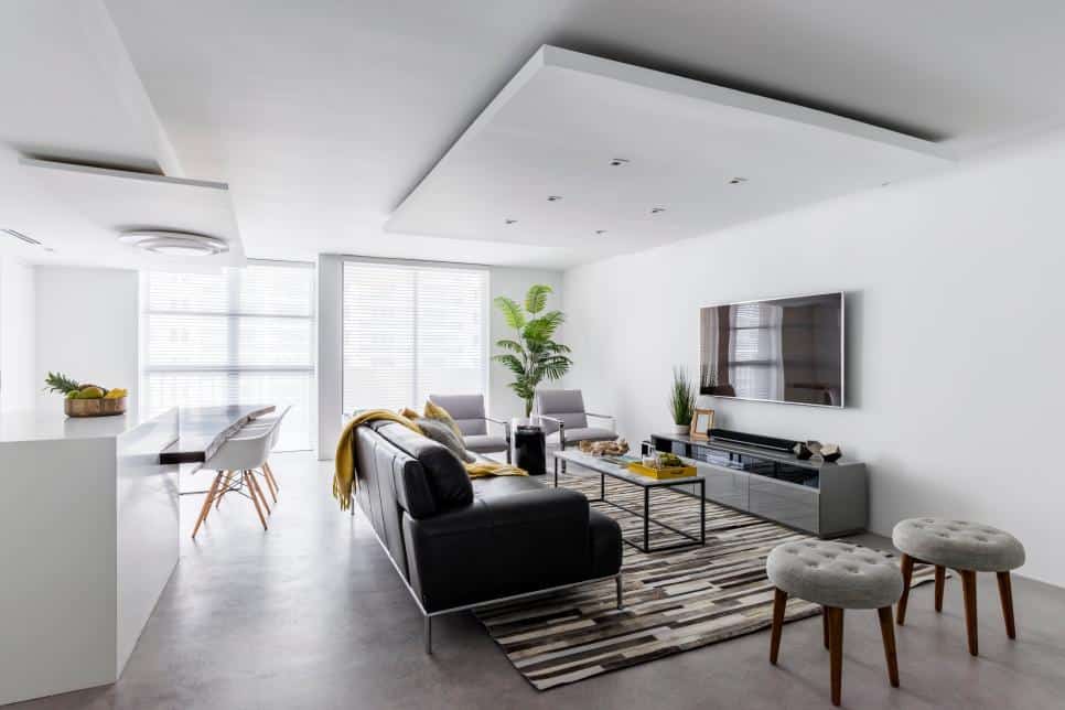 Modern living room with open layout by Nathalie Milazzo