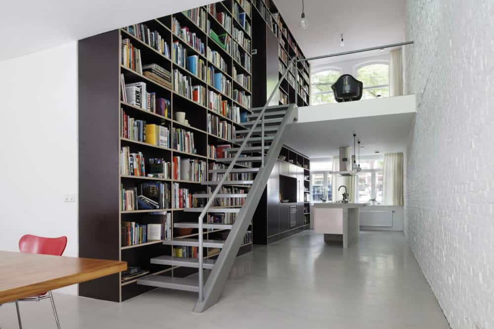 Vertical library in a loft in Rotterdam