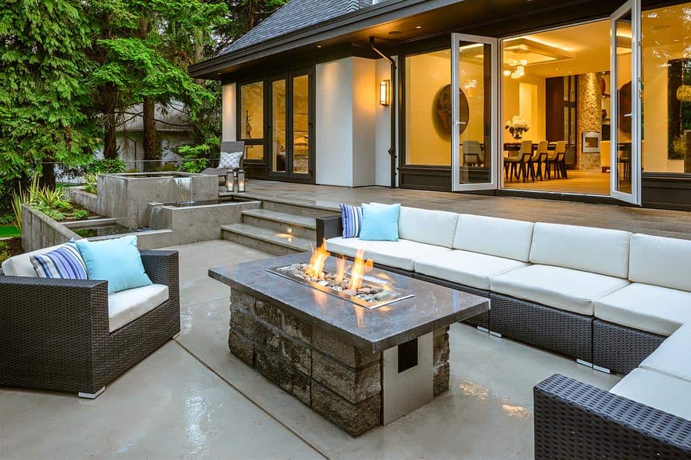 20 Modern Fire Pits That Will Ignite, Modern Outdoor Fire Pit Table