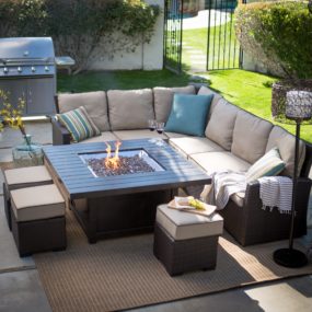 Comfortable Seating is Important 285x285 Fire Pit Design Ideas That Will Enhance Your Backyard