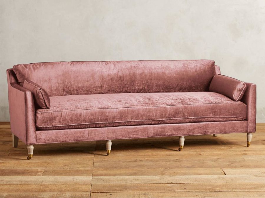 blush velvet sofa 900x675 40 Velvet Sofas That Add A Bit of Sex Appeal To The House