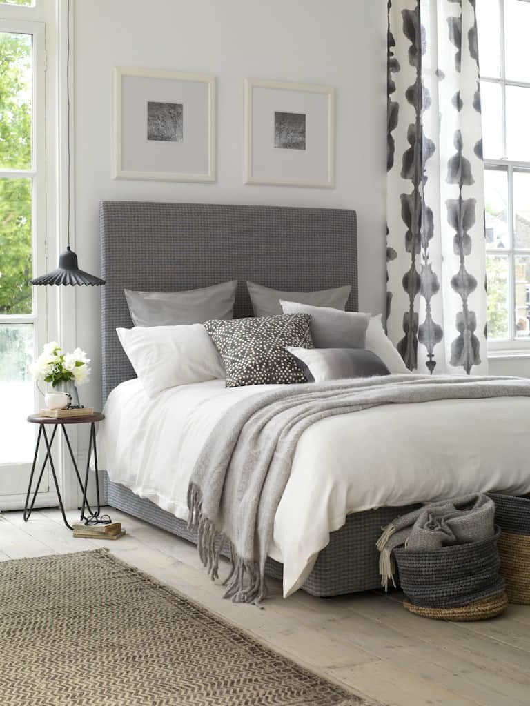 Gray Bedroom Textured Wallpaper