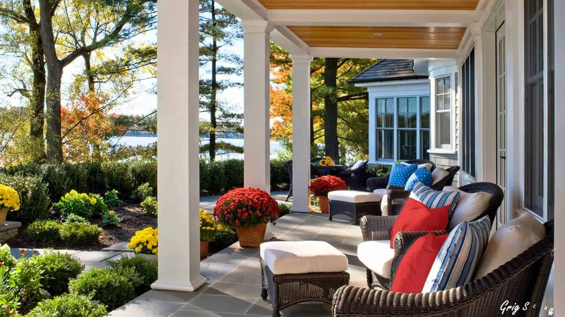 simple back porch with red color