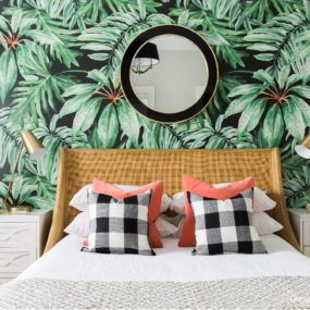 There is something very festive and fun about having a tropical wallpaper in your home