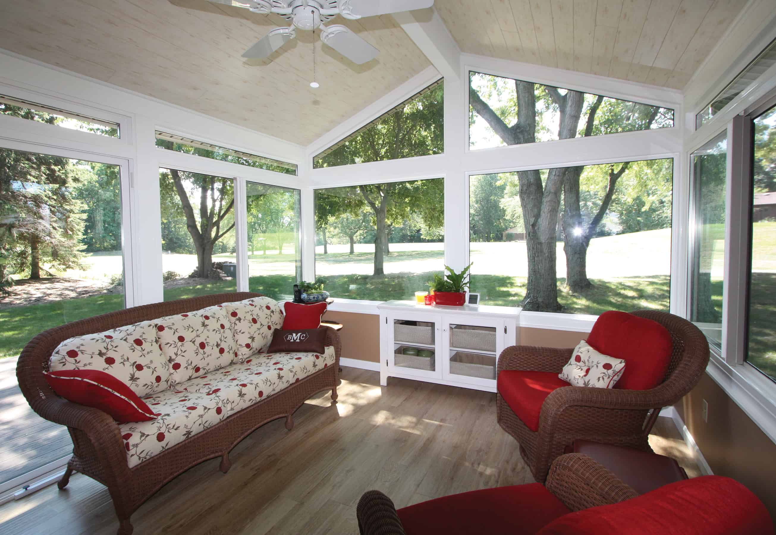 Tips and Tricks for Redecorating Your Sunroom