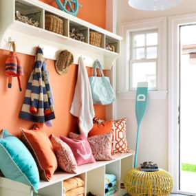 mudroom bench with cubbies