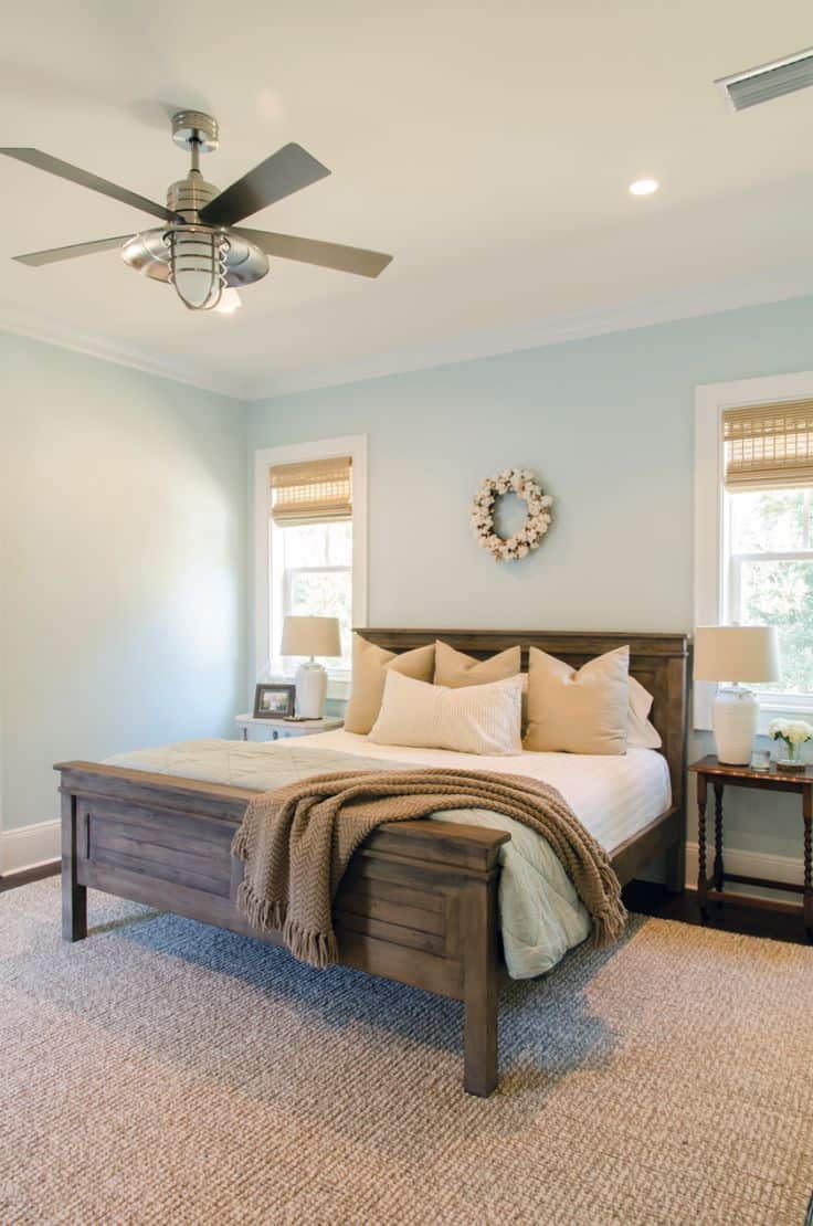 40 Simple and Chic Minimalist Bedrooms 40 Simple and Chic Minimalist Bedrooms