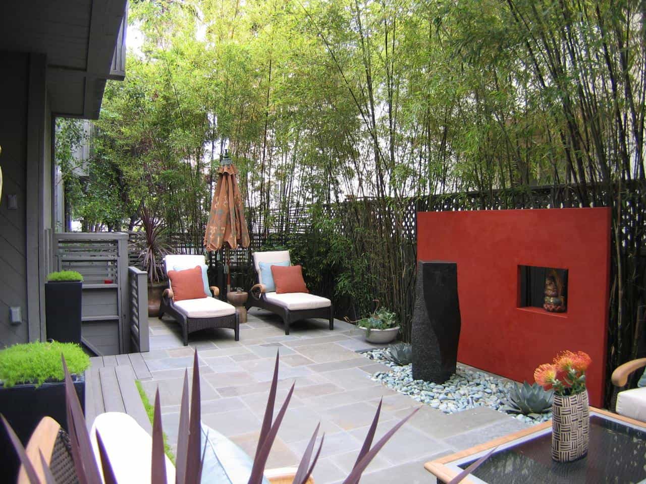 10 Ways to Spruce Your Outdoor Space With Paint