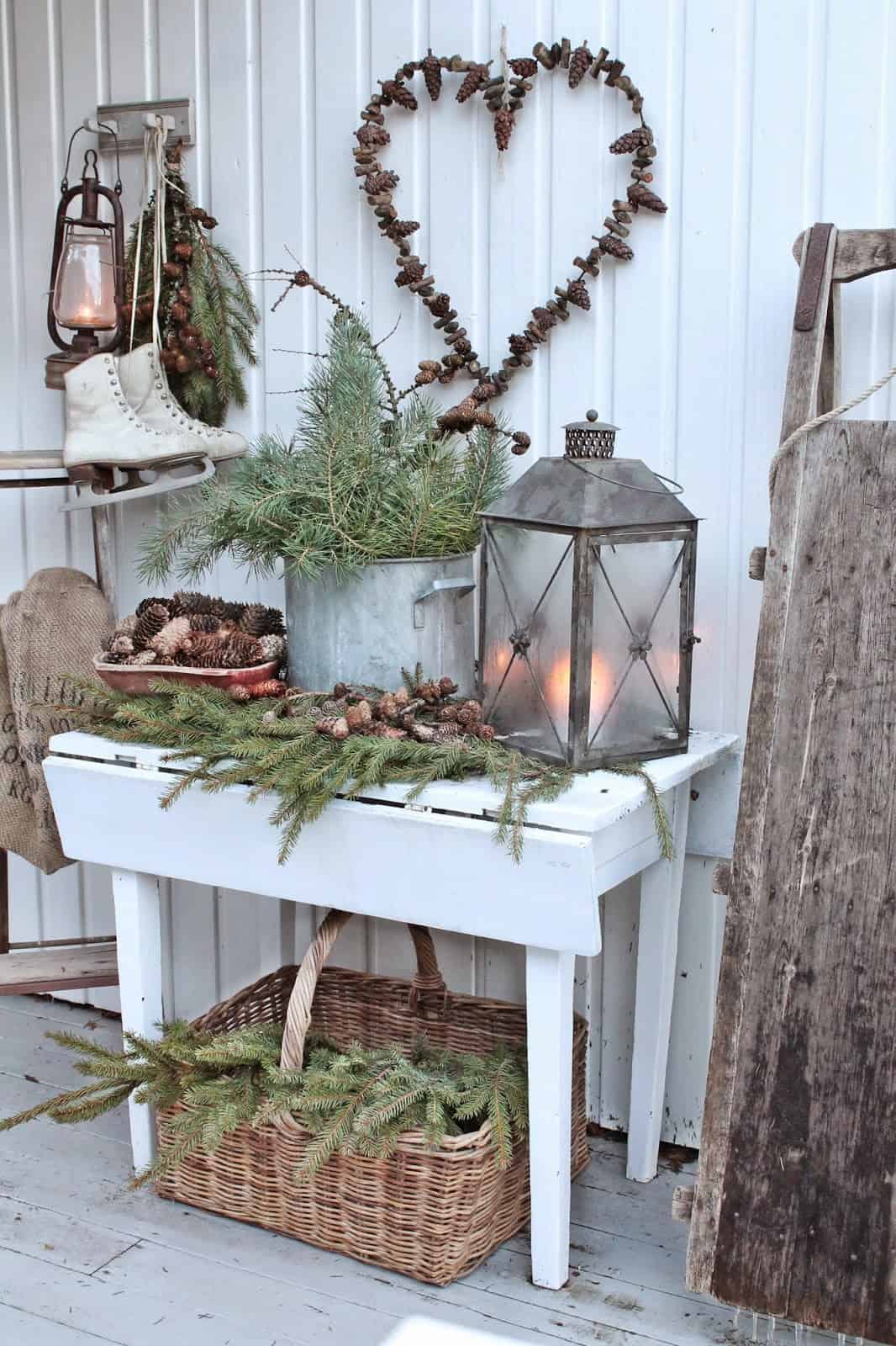 Country Ideas for Outdoor Christmas DéCor