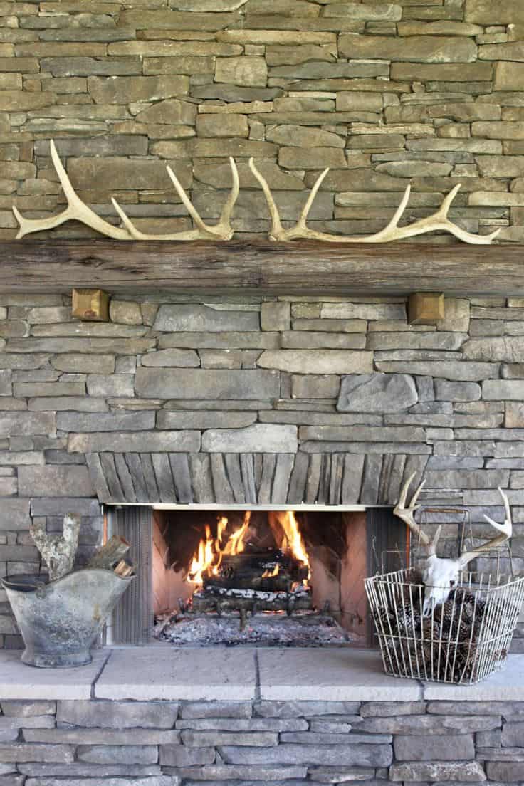 wooden antlers  12 Country Chic Ideas for Your Fireplace