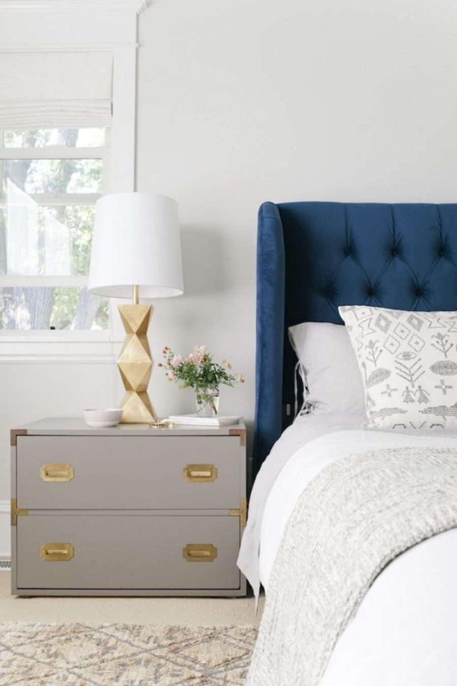 15 Bits of Nighstand Decor That We’re Swooning For