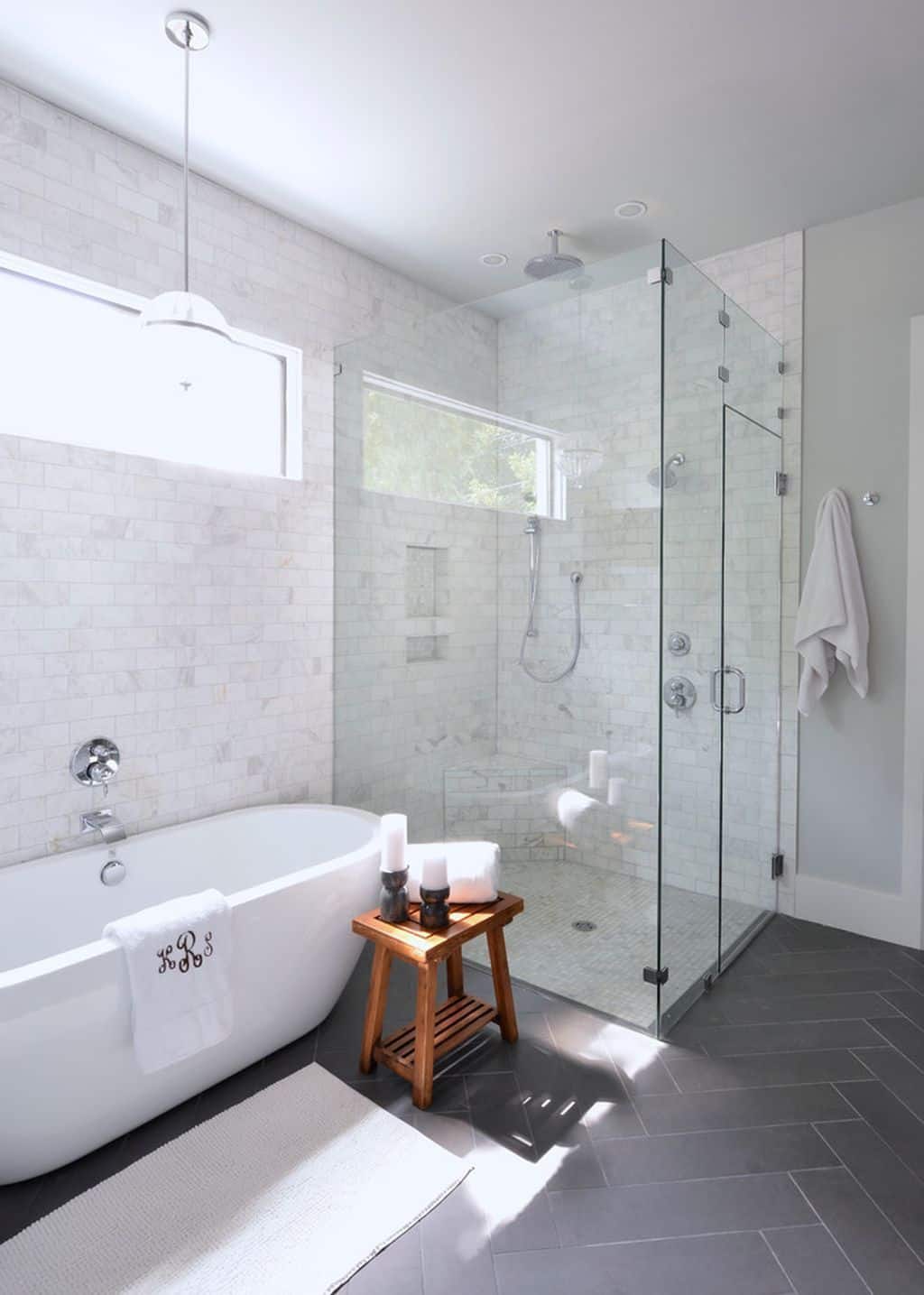 minimalist bathroom - Белый дизайн ванной комнаты вдохновит вас на следующий ремонт