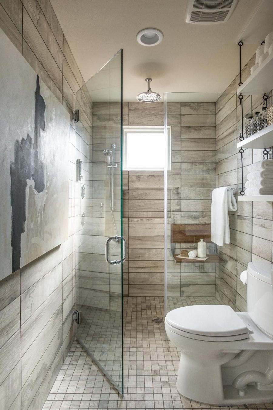 light wood tile and panel bathroom 900x1350 - 15 ванных комнат, переоборудованных под "деревянную" плитку.