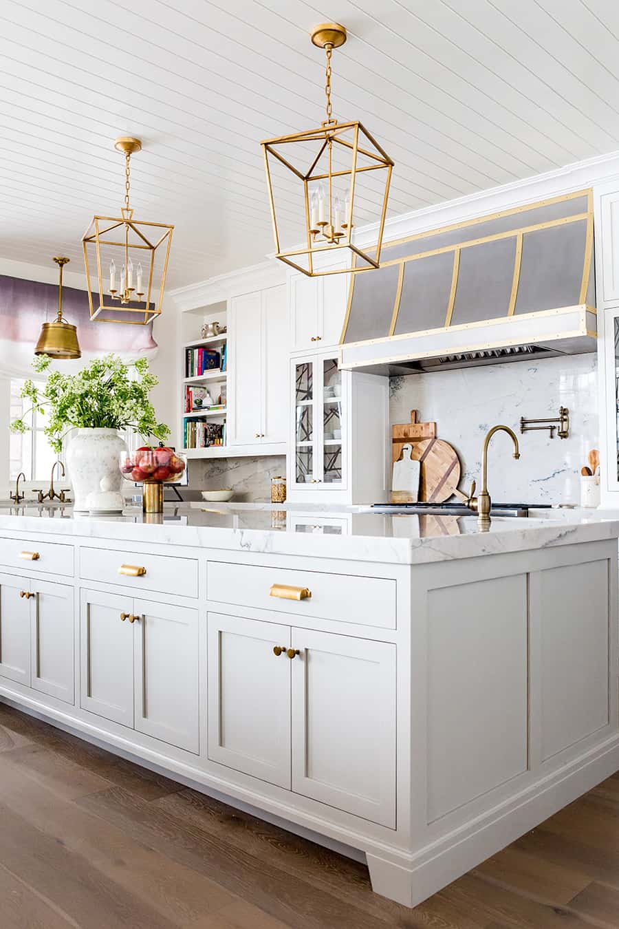 Fun Ways To Decorate With Gold Finishes