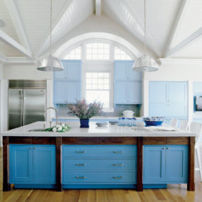 今天，让你的厨房华体会体育在线升级的10个蓝色厨柜创意