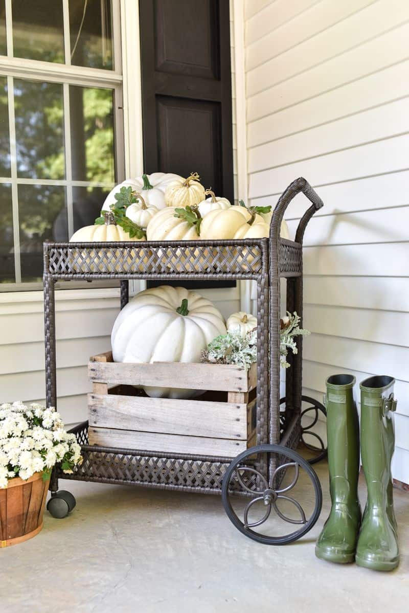 Neighbor Envy Fall Porch Decorating Ideas