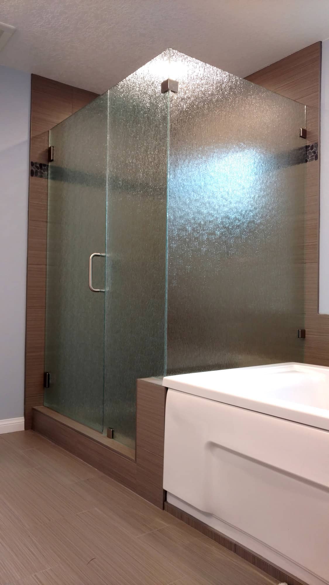 rain glass in the bath How To Use Rain Glass To Make A Splash In Your Home