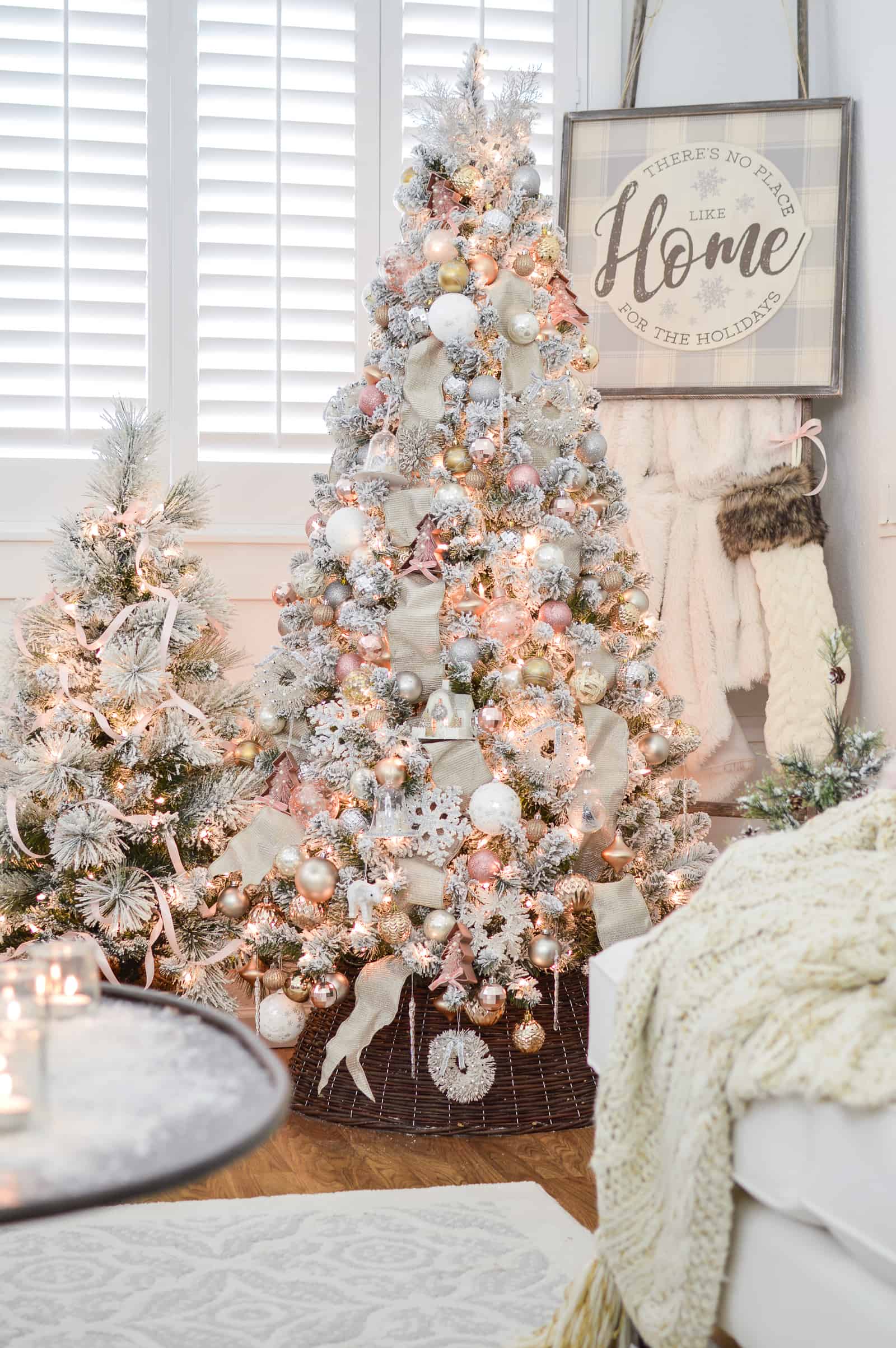 Outstanding silver Christmas tree ideas