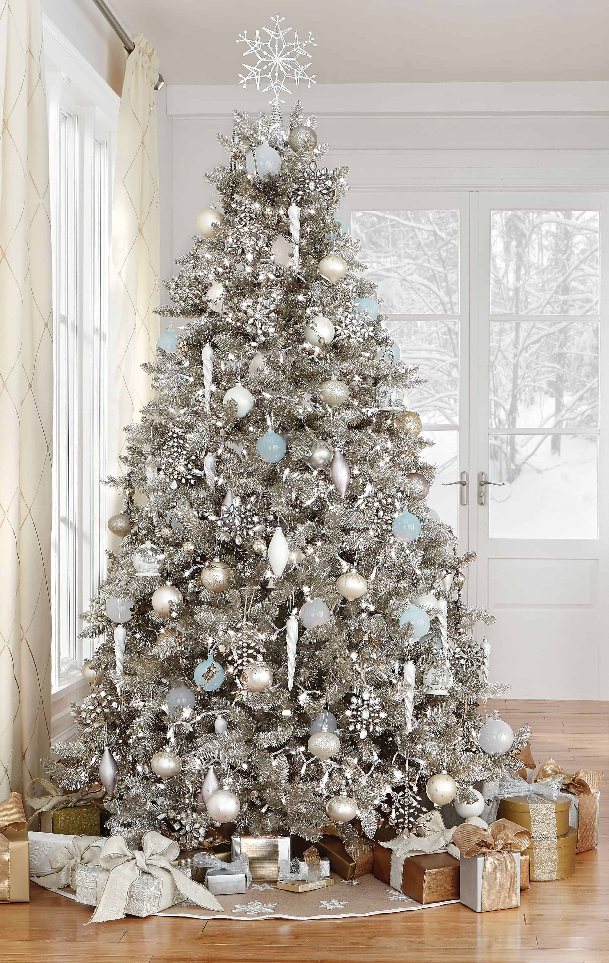 Outstanding silver Christmas tree ideas