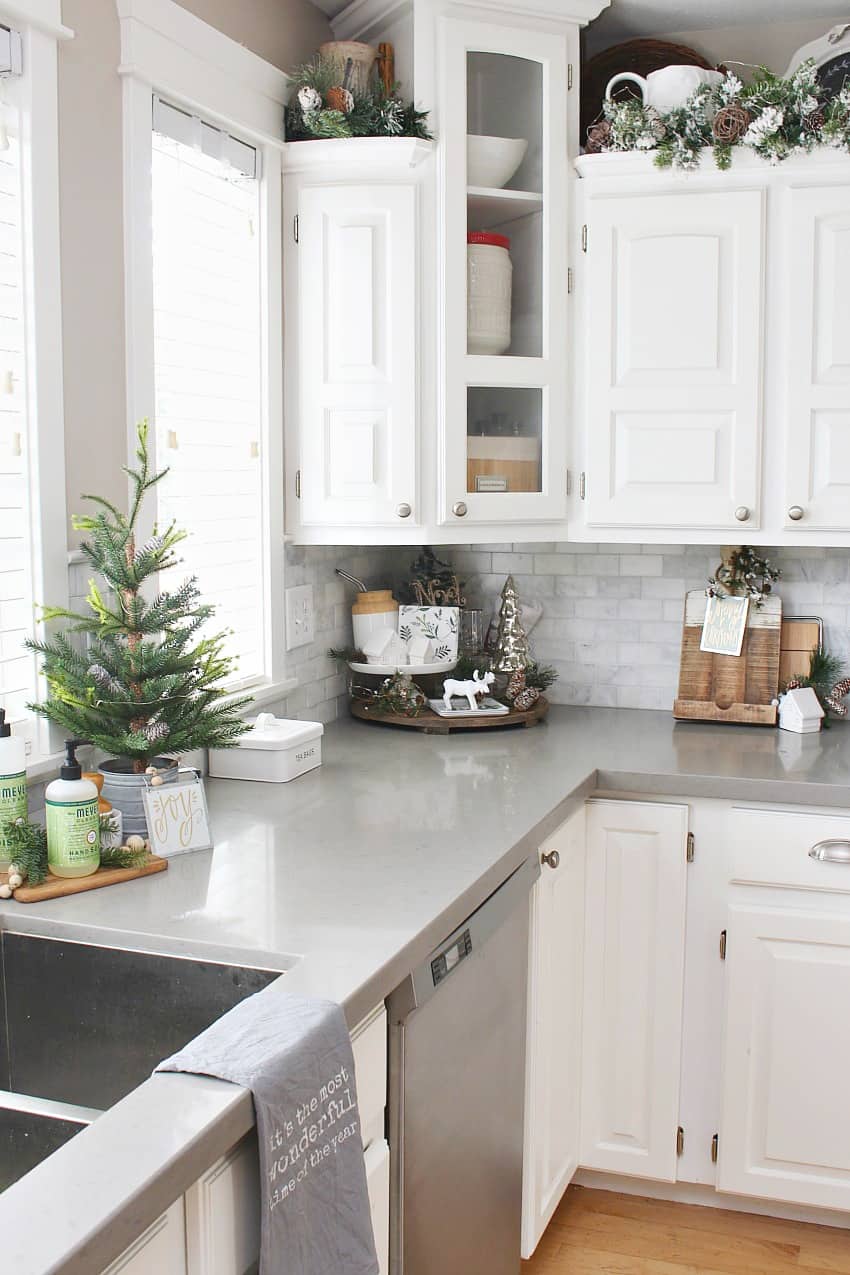 decorate throughout christmas kitchen Bring holiday cheer to your kitchen with these Christmas ideas