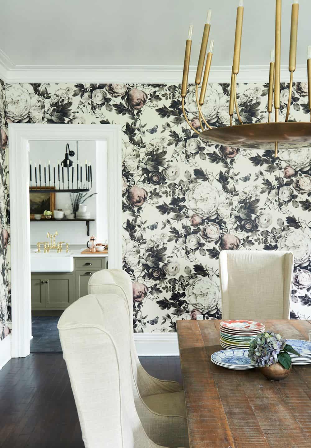 wallpaper with dining room