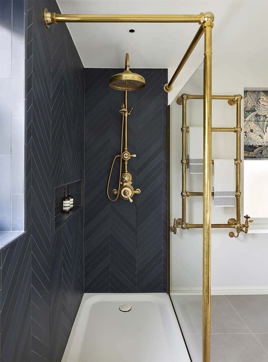 brass in bathroom Beautiful Bathroom Trends To Follow This Year